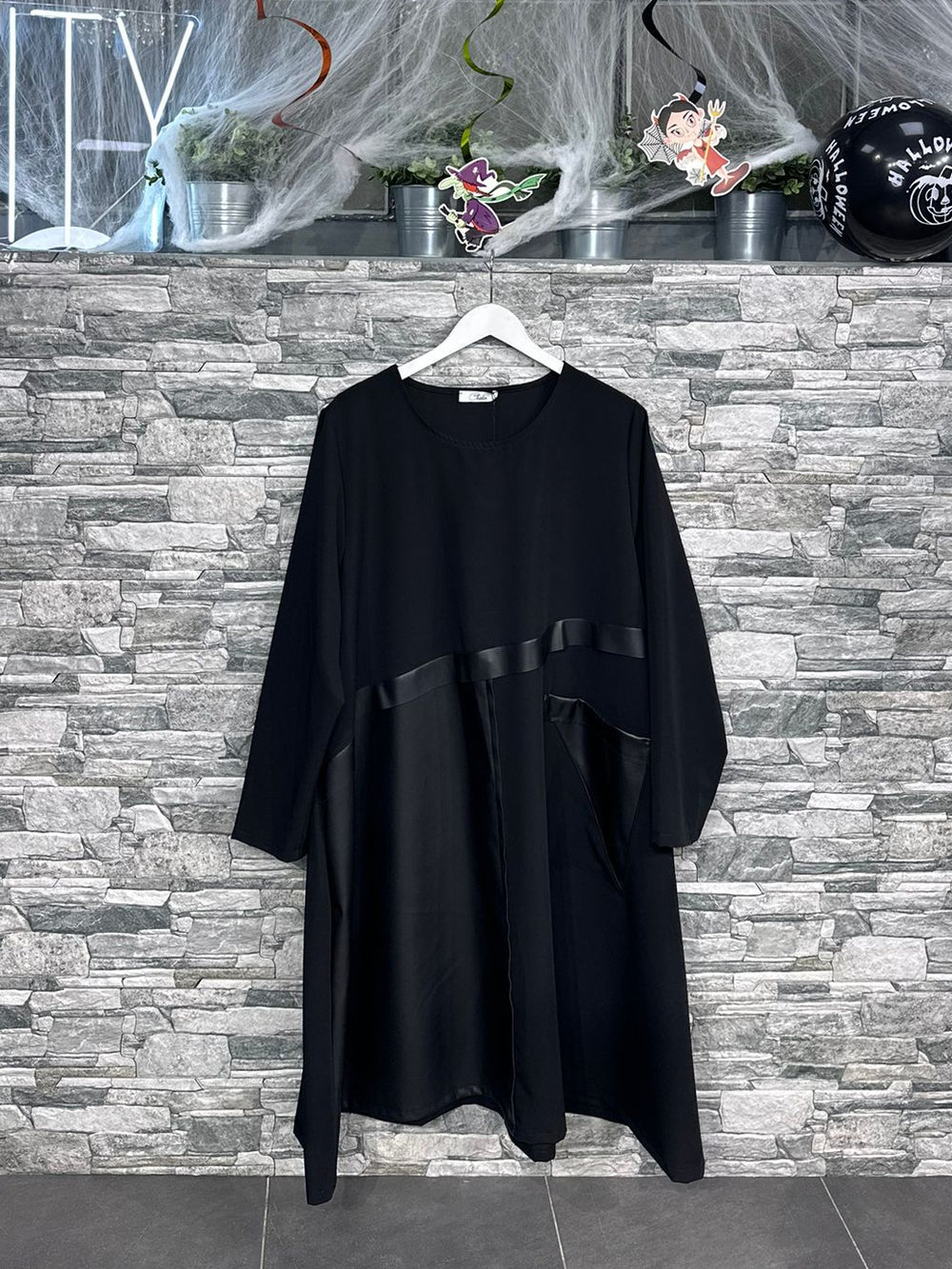 Abito ecopelle tasca - Nero